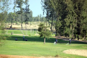 Nhiều sai phạm nghiêm trọng tại dự án “phá rừng làm sân golf”