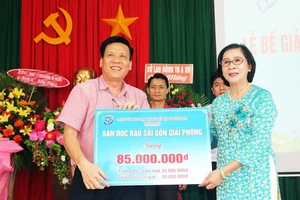 2,3 tỷ đồng ủng hộ Trung tâm Nuôi dạy trẻ khuyết tật Võ Hồng Sơn