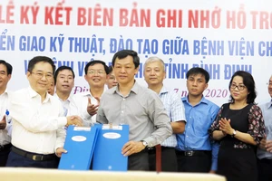 Bệnh viện Chợ Rẫy ký kết hỗ trợ Bệnh viện Đa khoa Bình Định