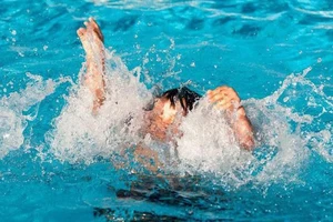3 học sinh chết đuối khi tắm sông Trà Khúc