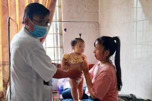 Công an báo cáo vụ gần 400 trường hợp ngộ độc ở Bình Định