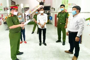 Phú Yên: Khởi tố Hạt trưởng Kiểm lâm huyện Tây Hòa tội lợi dụng quyền hạn 