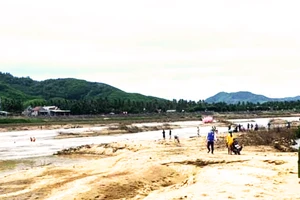  Bình Định: 2 cha con đuối nước thương tâm khi đi đánh cá