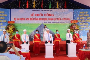 Bình Định khởi công tuyến đường ven đầm Thị Nại với tổng vốn trên 2.600 tỷ đồng