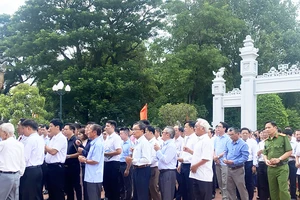 Gần 2.000 người dự lễ giỗ vua Quang Trung – Nguyễn Huệ