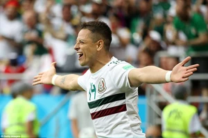 Bảng F, Hàn Quốc - Mexico 1-2: Chicharito tỏa sáng