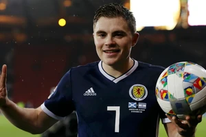 Scotland - Israel 3-2: Người hùng James Forrest lập hattick