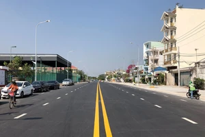 Tuyến đường trọng điểm Bờ Bao 1 của quận Tân Phú thông xe