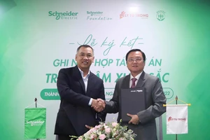 Schneider Electric Việt Nam thỏa thuận xây dựng Trung tâm Đào tạo Xuất sắc tại Trường Cao đẳng Lý Tự Trọng TPHCM