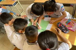 Học sinh Trường Tiểu học Thái Nguyên tham gia các hoạt động áp dụng Học thông qua Chơi ngay tại lớp