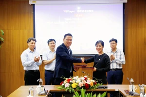 Samsung Việt Nam và Đài Truyền hình Việt Nam hợp tác cài đặt VTVgo và tích hợp nút VTVgo lên điều khiển TV Samsung
