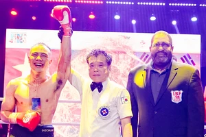 Vũ Quang Vinh hạ knock-out kỹ thuật Jeong Jae Wook (Hàn Quốc)