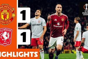 Manchester United vs Twente 1-1: Eriksen chớp thời cơ mở bàn cho Man United, Eriksen mất bóng, Lammers lập tức buộc MU chia điểm