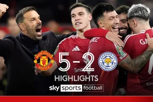 Man United vs Leicester 5-2: El Khannouss, Coady lập công, Casemiro, Bruno Fernandes đua tài cú đúp, Garnacho khiến HLV Ruud Van Nistelrooy "giải khát" chiến thắng