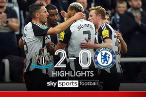 Newcastle vs Chelsea 2-0: Tonali kiến tạo, Isak khai bàn, Disasi bất ngờ phản lưới nhà, Newcastle giành vé tứ kết League Cup