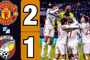 Viktoria Plzen vs Man United 1-2: Sai lầm thủ thành Onana, Vydra chớp thời cơ mở bàn, Hojlund xuất thần cú đúp ngược dòng cứu thua HLV Ruben Amorim 