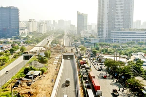 TP Hồ Chí Minh: Tiếp tục đẩy nhanh tiến độ các công trình giao thông