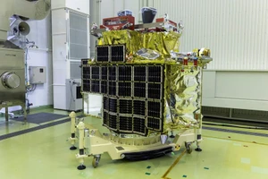 Tàu đổ bộ thông minh khảo sát Mặt Trăng (SLIM) của Nhật Bản tại trung tâm vũ trụ Tanegashima ở Kagoshima, ngày 1/6/2023. Ảnh: AFP/TTXVN
