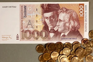 Người Đức lưu giữ tiền Mark Đức như một hoài niệm