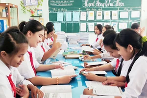 Chương trình “Thắp sáng niềm tin - Vượt khó đến trường”: Lan tỏa văn hóa đọc về quê hương Đồng Khởi