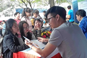 Hơn 5.000 học sinh tham gia chương trình “Tư vấn tuyển sinh – hướng nghiệp 2019” tại Đà nẵng