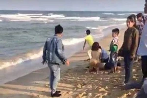 Quảng Nam: Tắm biển, 6 em HS bị chết và mất tích