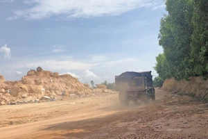 Cần chấn chỉnh hoạt động khai thác khoáng sản tại Núi Dàng
