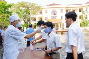 Quảng Nam cách ly 106 người liên quan đến 2 bệnh nhân mắc Covid-19 ở Đà Nẵng