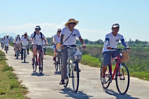 Liên kết phát triển du lịch giữa TP Hà Nội, TPHCM và Vùng kinh tế trọng điểm miền Trung