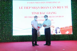 Đoàn cán bộ y tế Bắc Giang đến Long An hỗ trợ phòng chống dịch Covid-19