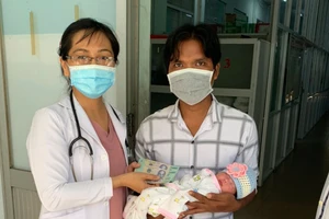 Kịp thời cứu sống bé sơ sinh khi người mẹ mắc Covid-19 tử vong