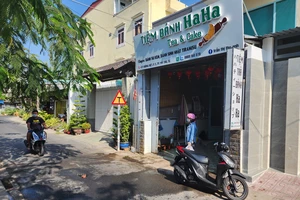 Một tiệm bánh ở Tiền Giang bị tạt chất bẩn 