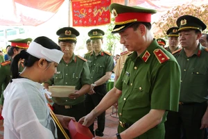 Truy thăng cấp Trung tá đối với Thiếu tá công an hy sinh khi làm nhiệm vụ