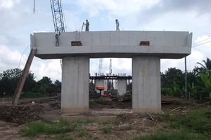 Dự án Đầu tư xây dựng cầu Rạch Miễu 2: Còn 541 hộ dân chưa giao mặt bằng