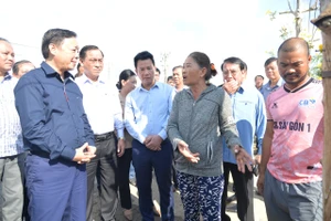 Phó Thủ tướng Trần Hồng Hà: Cơ cấu lại cây trồng, vật nuôi để thích ứng với hạn mặn