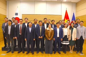 Đoàn công tác của tỉnh Long An xúc tiến đầu tư tại Hàn Quốc 