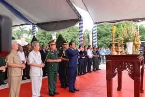 Truy điệu, an táng hài cốt 130 liệt sĩ, quân tình nguyện Việt Nam hy sinh tại Campuchia