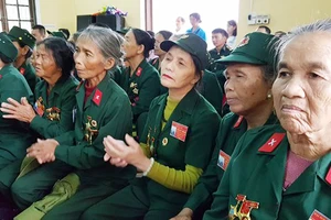 Kỷ niệm 50 năm Đại đội nữ pháo binh Ngư Thủy anh hùng