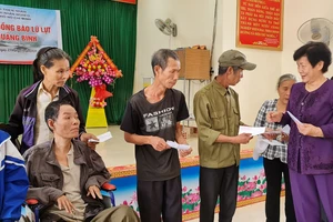 Chi hội Thiện Nhân thăm tặng quà tại Lệ Thủy, Quảng Bình