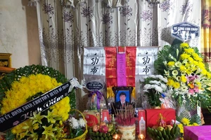 Tang lễ ông Phan Thanh Miên được tổ chức tại tư gia ở xã Bắc Trạch hôm 13-11-2020