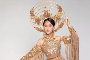 Cùng NTK Việt Hùng, Vũ Huyền Diệu mang nét đẹp làng nghề Việt đến quốc tế