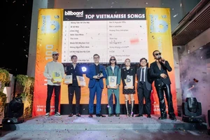 Các nghệ sĩ trẻ nhận chứng nhận có các ca khúc lọt Top 10 BXH Billboard Vietnam Top Vietnamese Songs