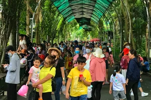 Hơn 45.000 lượt khách tham quan Thảo Cầm Viên Sài Gòn trong 2 ngày nghỉ lễ