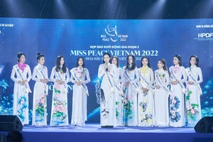 Các thí sinh tham gia cuộc thi “Hoa hậu Hòa Bình Việt Nam - Miss Peace 2022” tại TPHCM Ảnh: Fanpage Hoa hậu Hòa Bình Việt Nam - Miss Peace 2022
