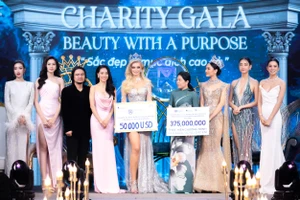 Nhận 7,6 tỷ đồng ​đấu giá từ thiện, Miss World Vietnam trao 50.000 USD ủng hộ quỹ từ thiện Miss World