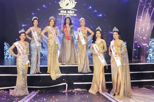 Những thí sinh đăng quang trong cuộc thi Hoa hậu Quý bà Việt Nam toàn cầu. Ảnh: Hoa hậu Quý bà Việt Nam toàn cầu