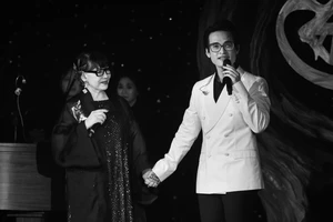 Trịnh Vĩnh Trinh song ca cùng Hà Anh Tuấn trong “The Legend Concert 01 - Trịnh Công Sơn”