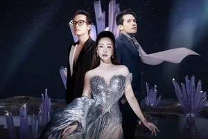 Hà Anh Tuấn, Quốc Thiên làm khách mời trong live concert 15 năm của Uyên Linh