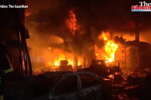 CLIP: Cháy chung cư ở Bangladesh, ít nhất 81 người chết, 41 người bị thương