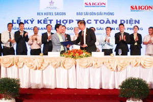 Báo SGGP và khách sạn Rex Sài Gòn hợp tác toàn diện, lâu dài